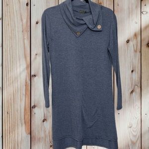 Mixmax Cowl Neck Tunic Sweater. Size M